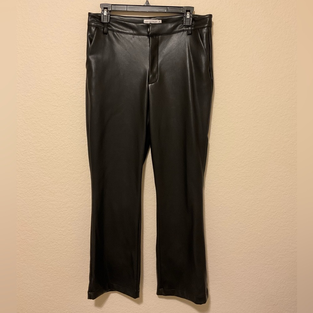 Leather cropped pants